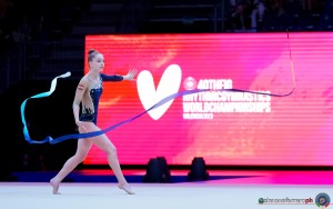 aa q neumann julia aut ph simone ferraro sfa08942 copia